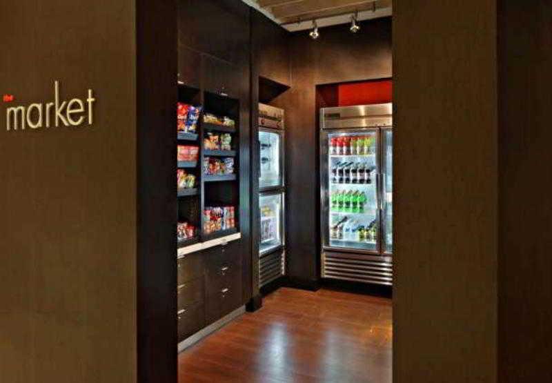 Courtyard By Marriott Miami Hotel