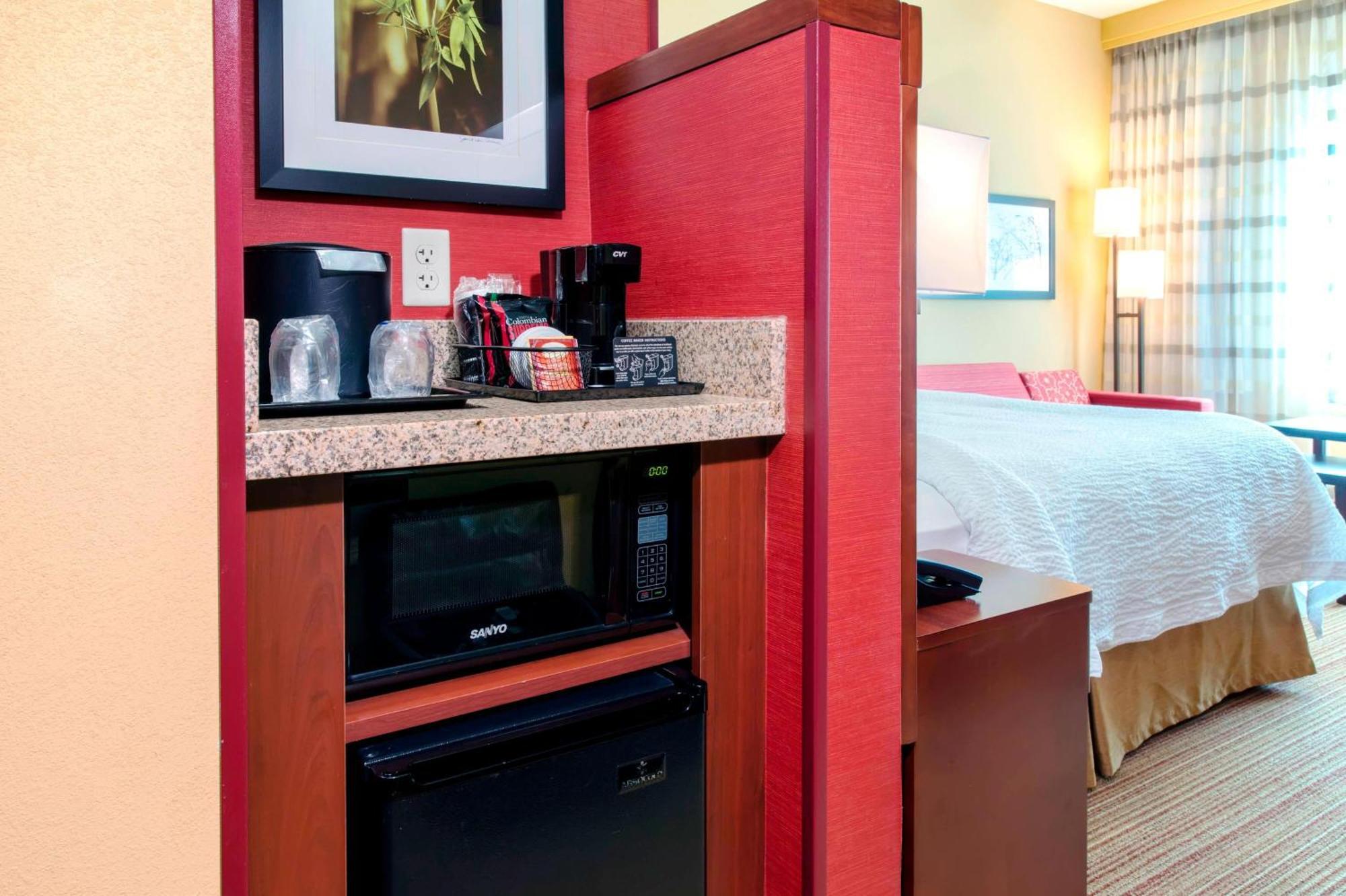 Hotel Courtyard By Marriott Miami 4*