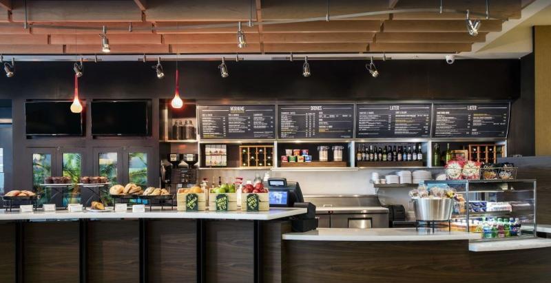 Courtyard By Marriott Miami Hotel 4*